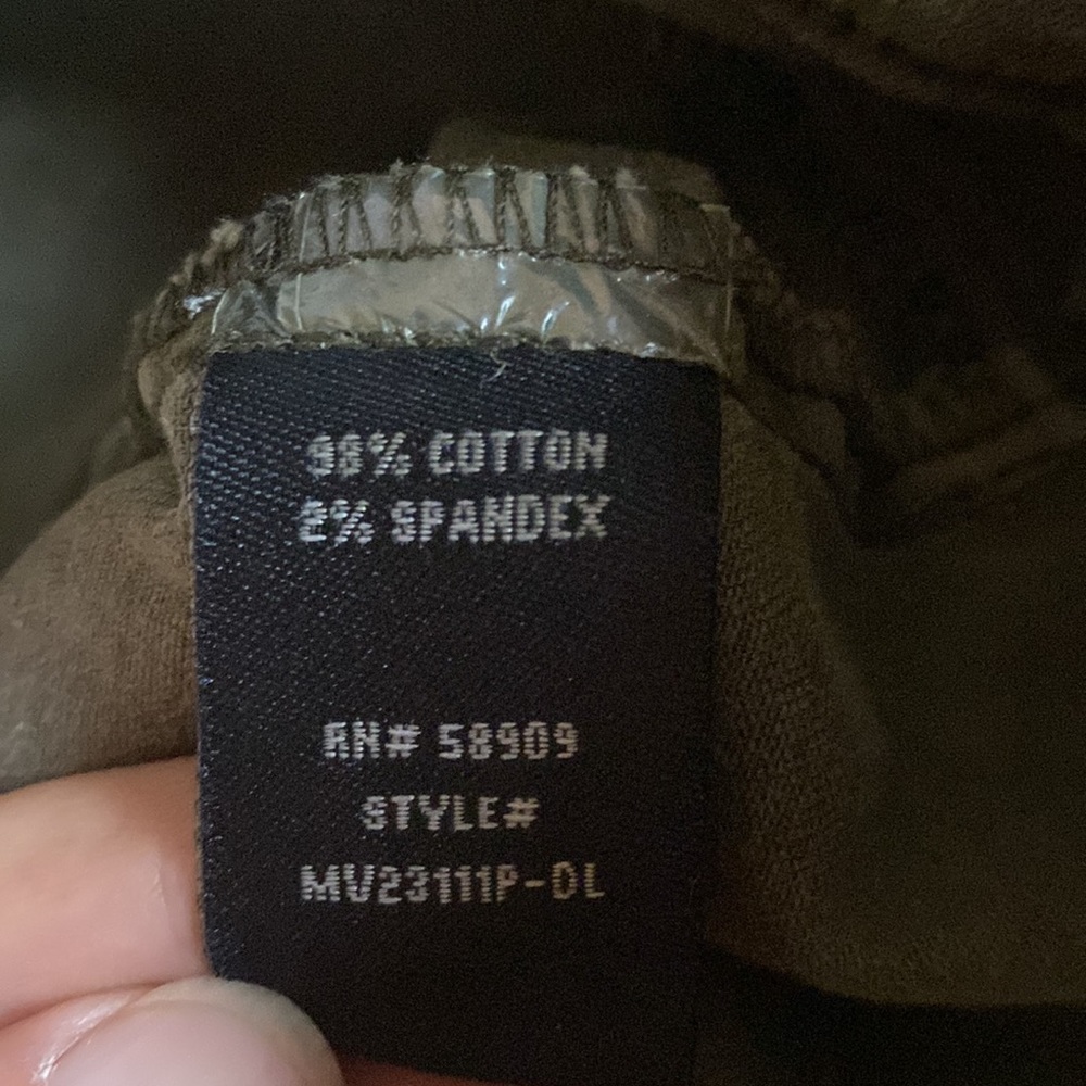Gibson & Latimer Mid Rise Skinny Jeans - Picture 12 of 12